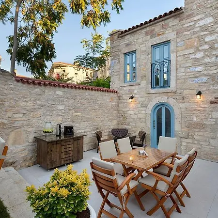 Eflin Haus Historical Place & Monument Hotel 3*