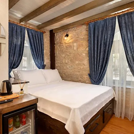 Eflin Haus Historical Place & Monument Hotel Cesme