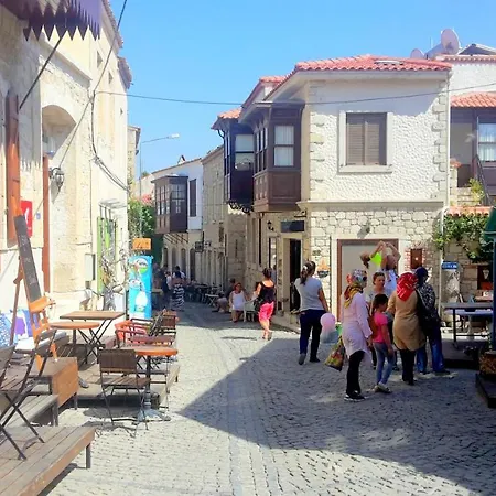 Eflin Haus Historical Place & Monument 3* Cesme