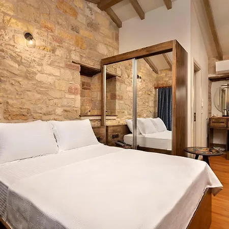Eflin Haus Historical Place & Monument Hotel 3*
