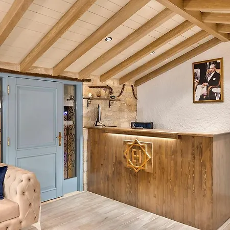 Eflin Haus Historical Place & Monument Çeşme